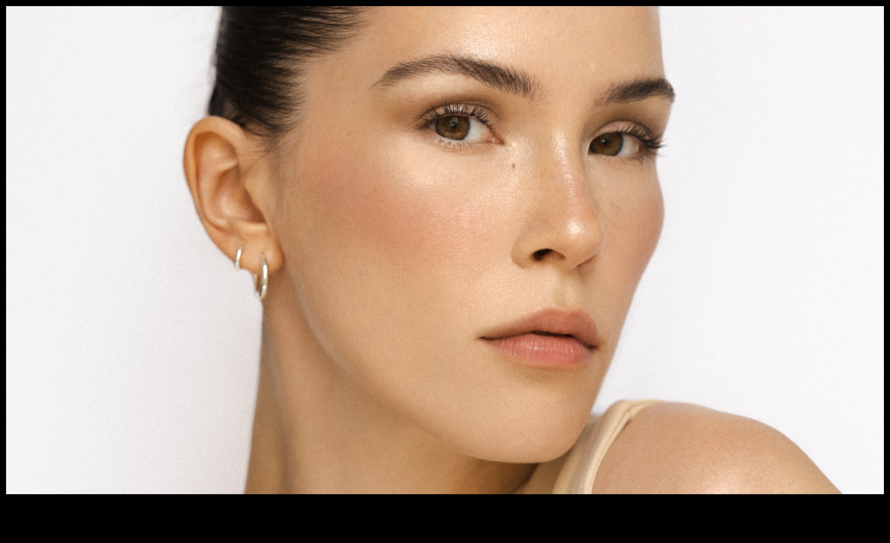 Izgaismojoša elegance: atraisiet marķiera spēku, lai iegūtu spīdošu izskatu